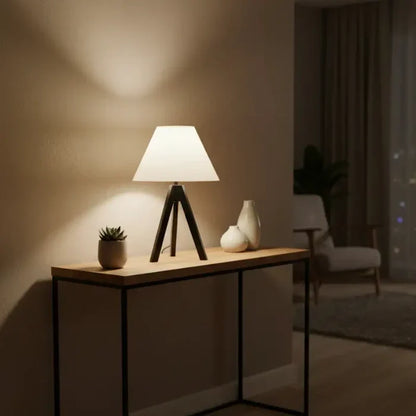 Abajur de Mesa em Madeira Tripé para Quarto